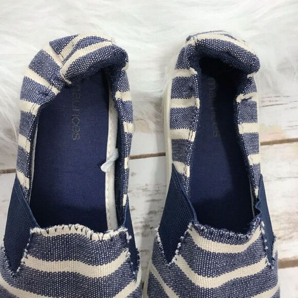 Maurice's Canvas Blue‎ White Stripes Slip On Shoes Sneakers size 6? - Picture 5 of 9